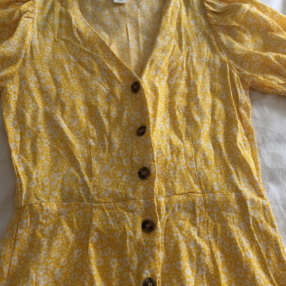 H&M yellow floral button up dress. Size XXS. - Picture 4 of 12